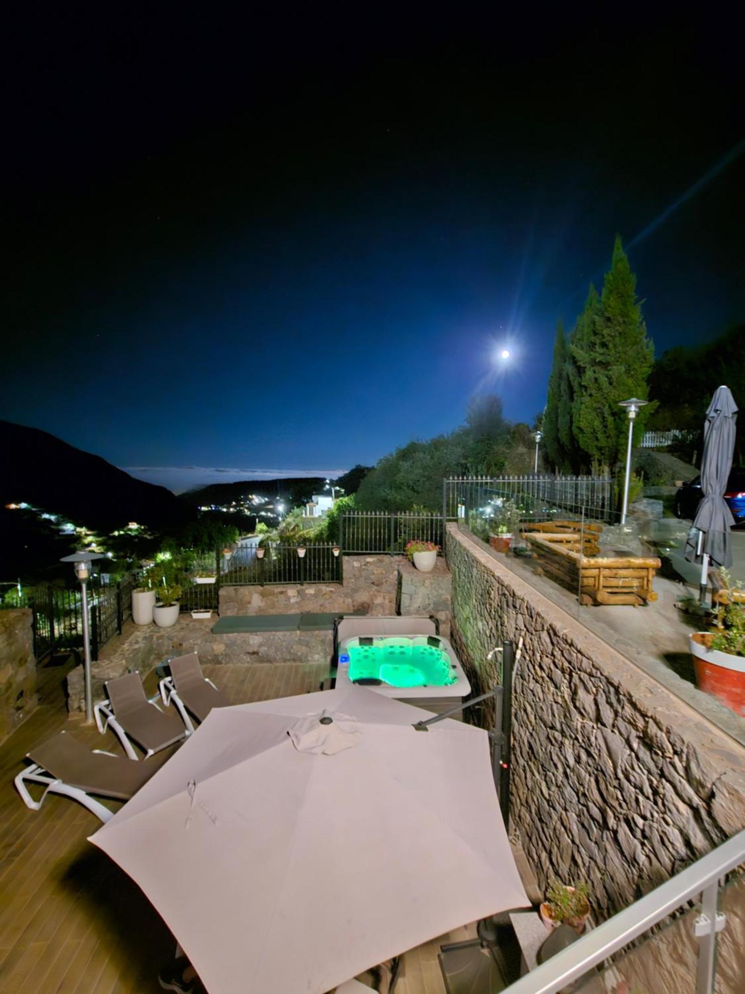 Villa Mogaren Вега де Сан Матео Екстериор снимка
